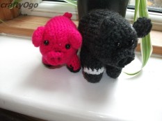 craftyOgos Crochet Pigs